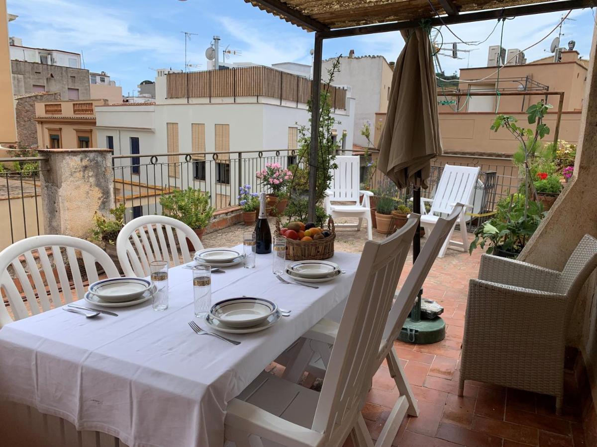 Апартаменти Notaria-Apartamento Y Estudio En Casco Antiguo, Al Lado De Playa, Rambla Y Monasterio, Con Acceso A Terraza Ajardinada Сан-Фаліу-да-Ґішулс Екстер'єр фото